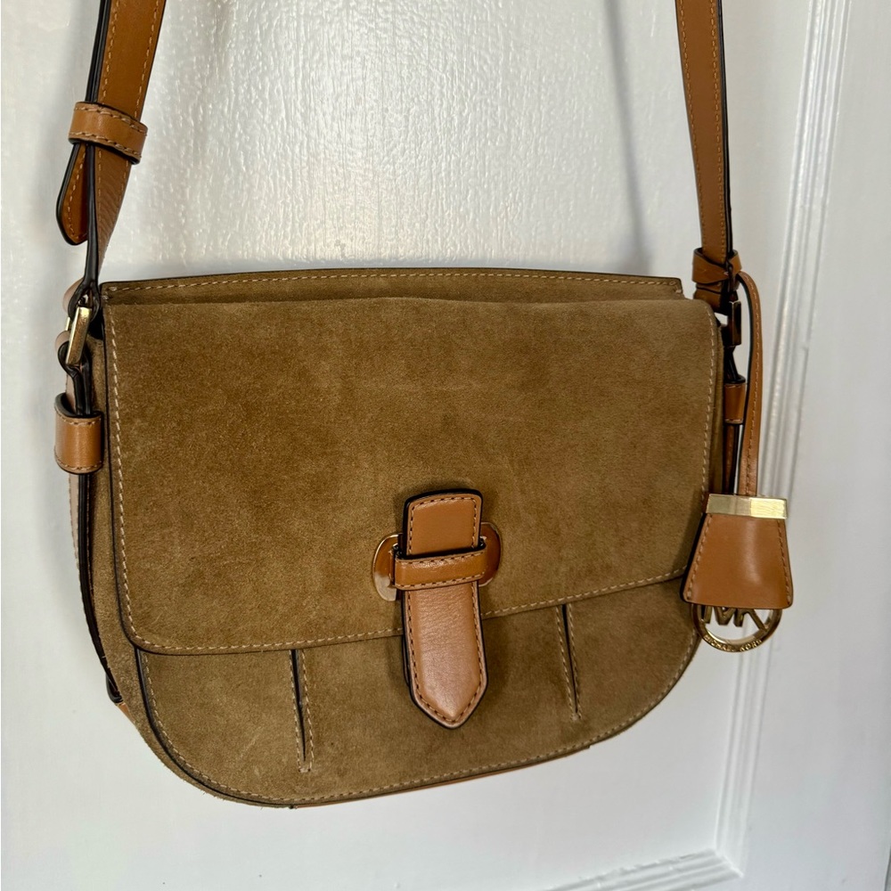 MICHAEL KORS Romy Medium Suede Messenger